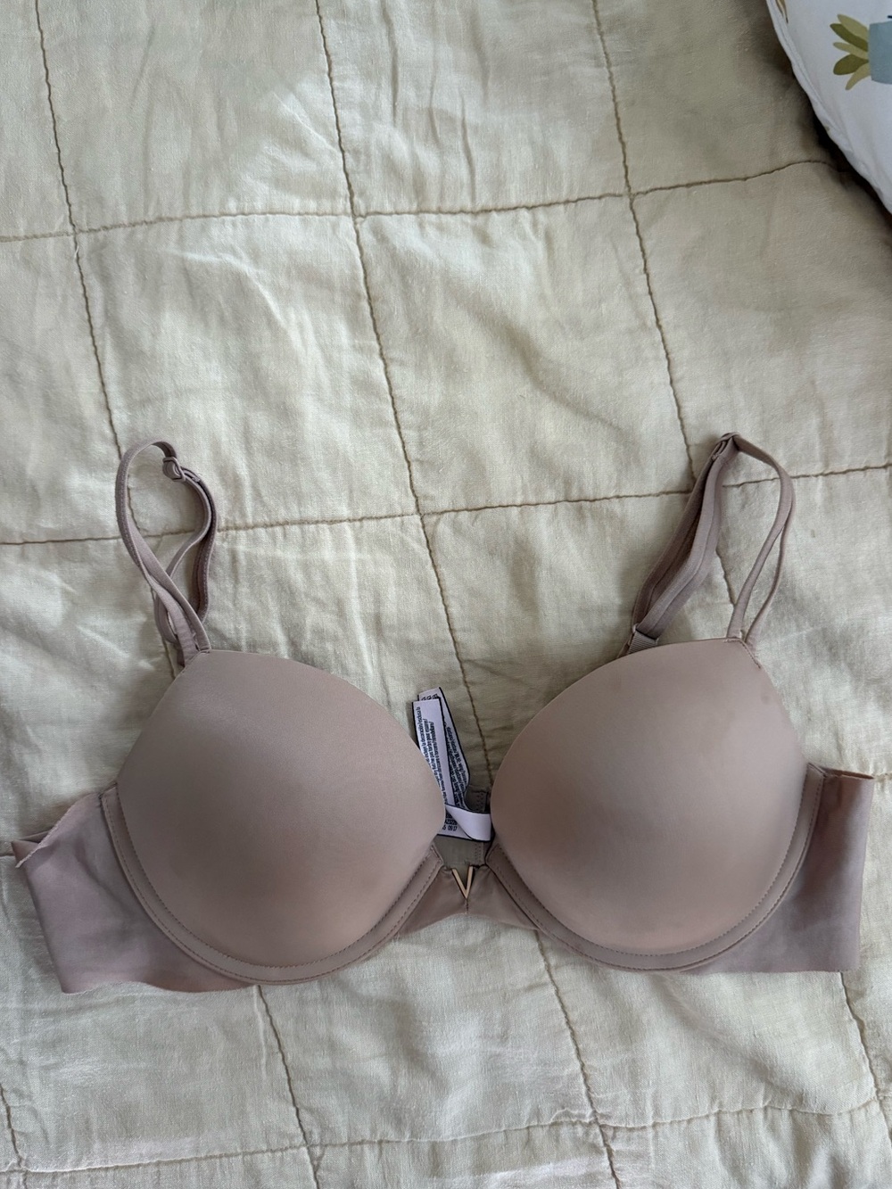 Victoria's Secret Smooth Light Nude Push-Up Bra